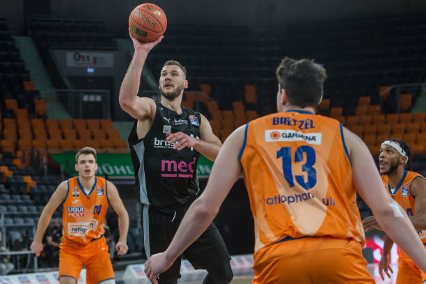 握了比赛的 握了比赛的